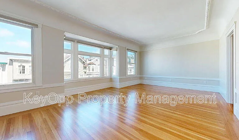 769 18th Ave — Photo 7