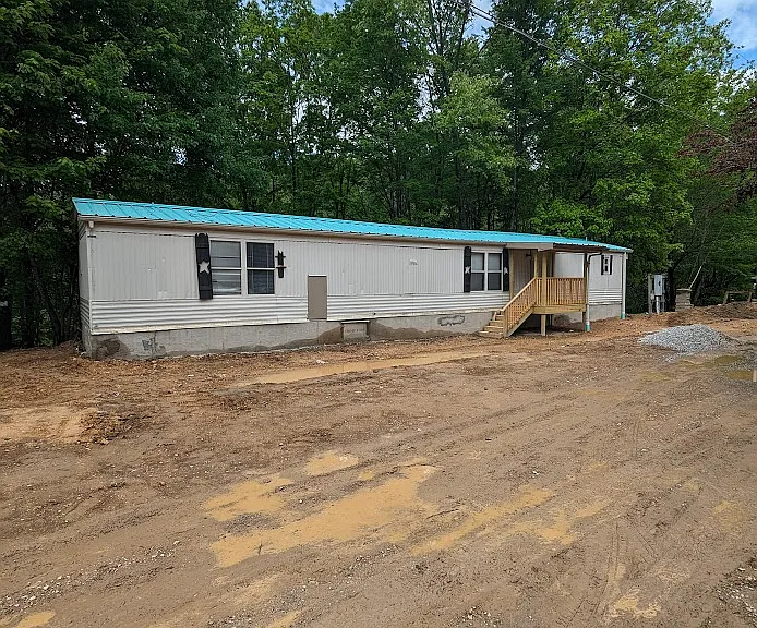 526 Furnace Ave — Photo 1