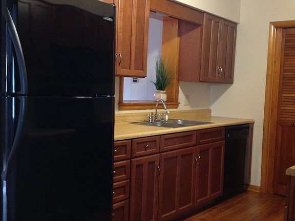 4th image of 300 Shull Dr