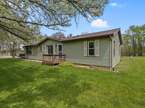 7879 N Emery Rd, New Carlisle, IN 46552