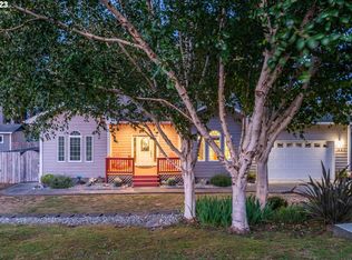 497 Delaware Ave SE, Bandon, OR 97411