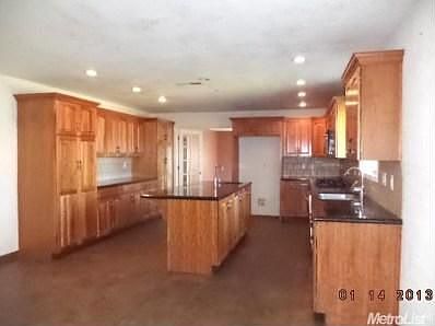 2nd image of 10643 Sawyer Ave