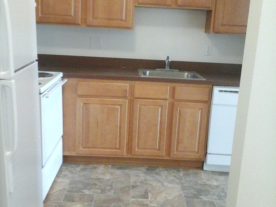 2nd image of 3321 W 32nd St APT D