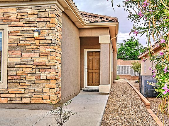 2nd image of 725 Desert Marigold Ct