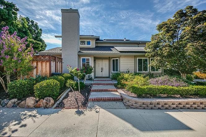 1st image of 2410 Apsis Ave