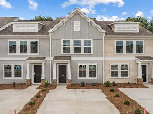 652 Blossom Run, Spartanburg, SC 29307