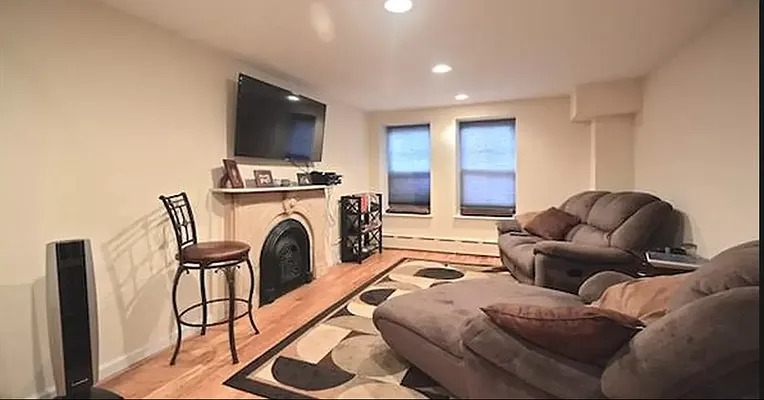 Rented by REAL New York | media 20