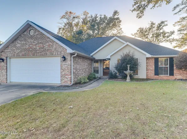 13699 Hidden Oaks Dr, Gulfport, MS 39503