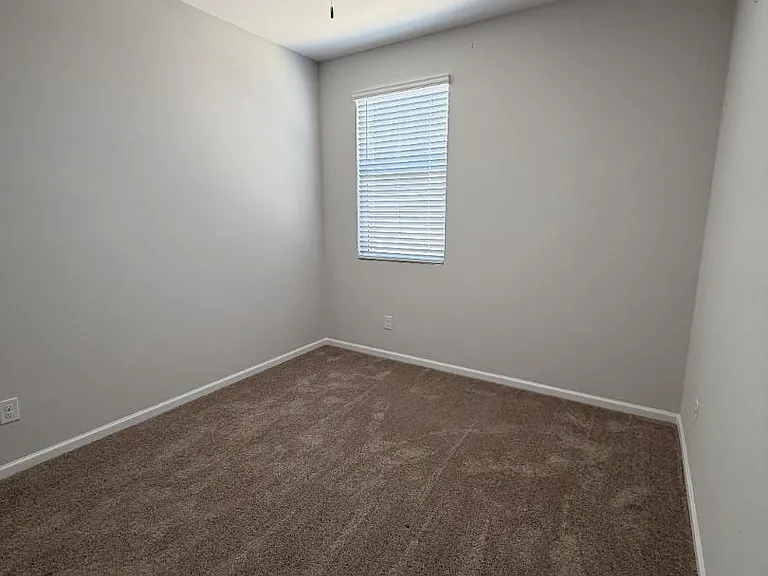 Unit Photo