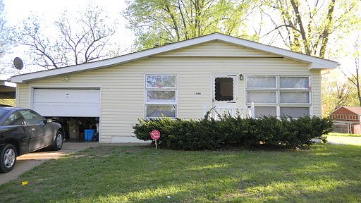 1st image of 1540 Lakeside Ln