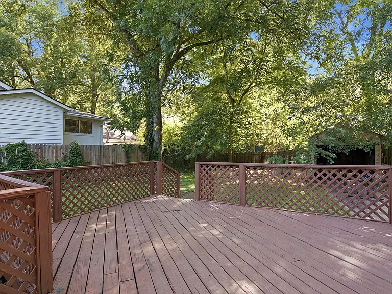 1470 Beatie Ave SW — Photo 8