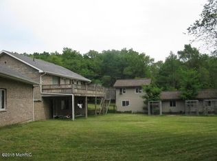 70049 Gumwood Rd, Niles, MI 49120