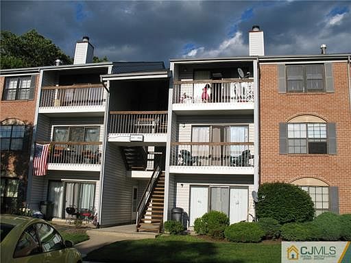 1st image of 482 Danbury Ln #482