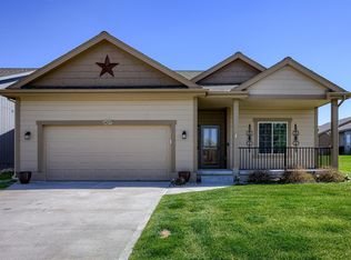 14277 Whitmore St, Omaha, NE 68142