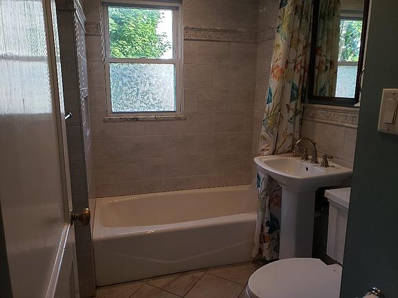 2nd image of 101 Faraday St #1A