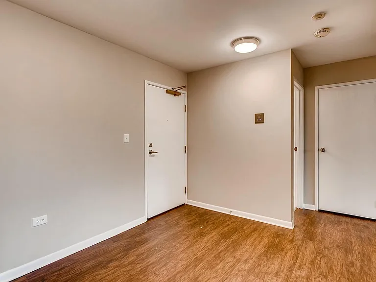 Maple Park Apartments — Photo 6