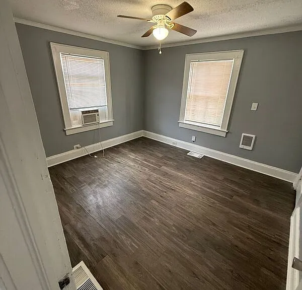 1127 West Blvd — Photo 6