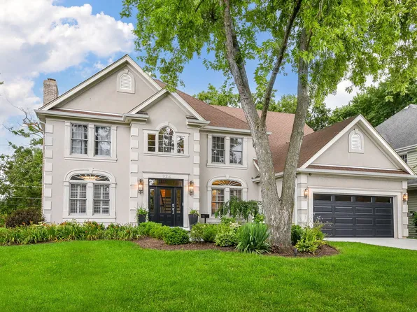 924 Waverly Rd, Glen Ellyn, IL 60137