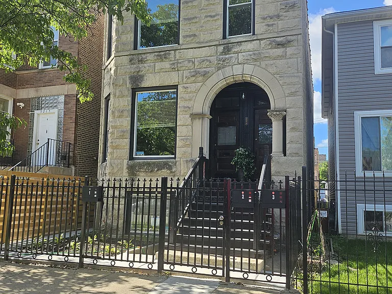 3219 W Crystal St #1 — Photo 1