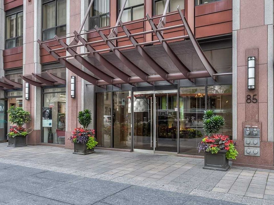 2nd image of 85 Bloor St E #1003