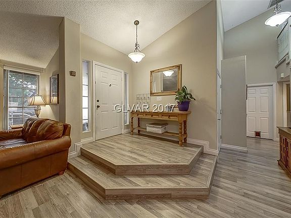 5th image of 304 Vallarte Dr