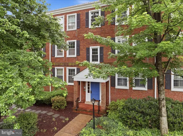 2832 S Abingdon St APT B1, Arlington, VA 22206