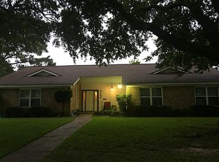 2104 New York St, Baytown, TX 77520