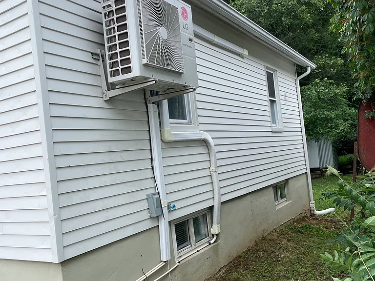 235 Port Republic Rd — Photo 18