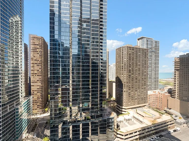 505 N McClurg Ct #2306 — Photo 29