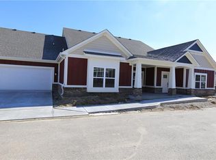 4260 W Hidden Preserve Cv, New Palestine, IN 46163