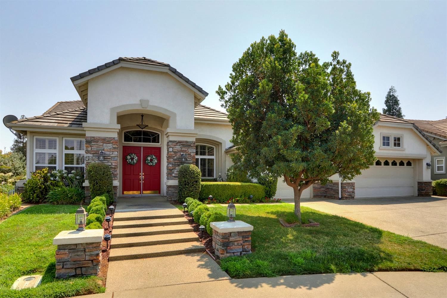 【匿名配送】HOUSES AND GARDENS IN CALIFORNIA 7180 Secret Garden Loop, Roseville, CA 95747 | Zillow