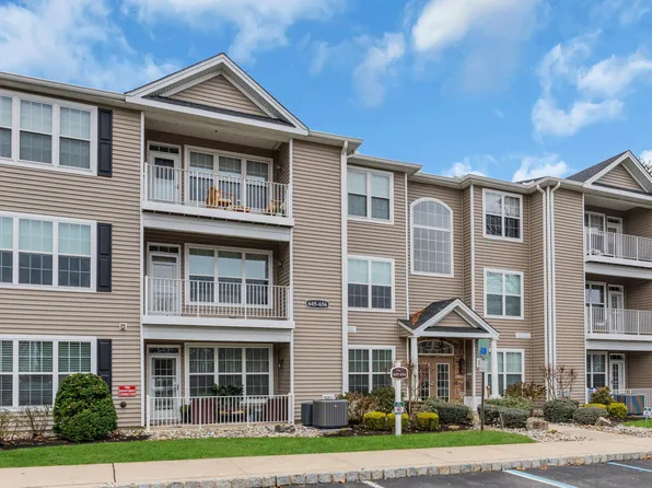 654 Saint Andrews Place, Manalapan, NJ 07726