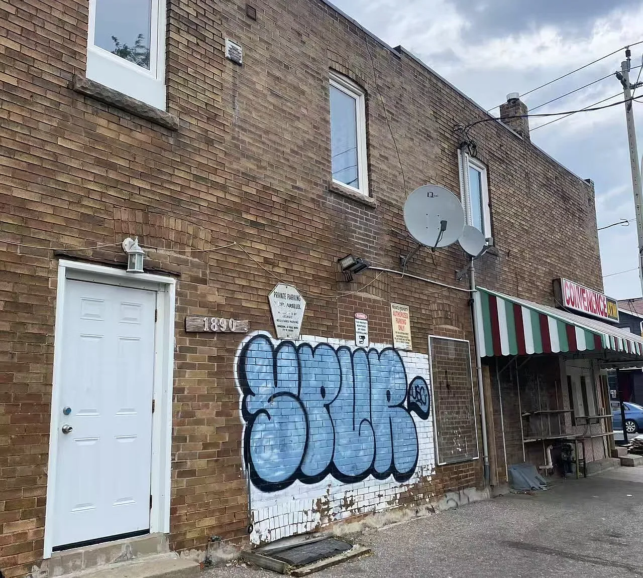 2 bed, $2,000 — Photo 1