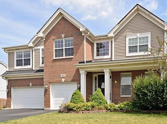 2nd image of 365 Laurel Ln