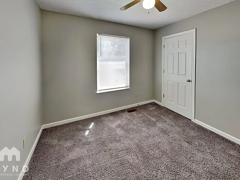 137 Ash St — Photo 15