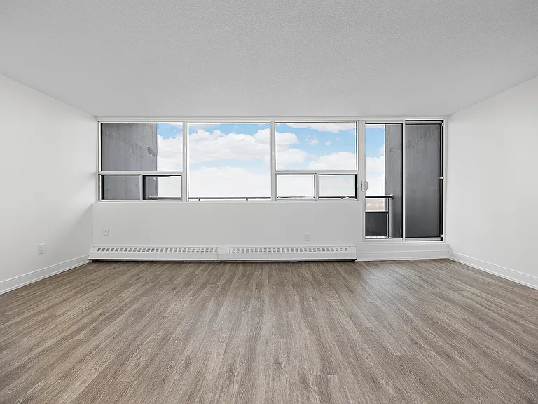 2200 Roche Ct #112 — Photo 6