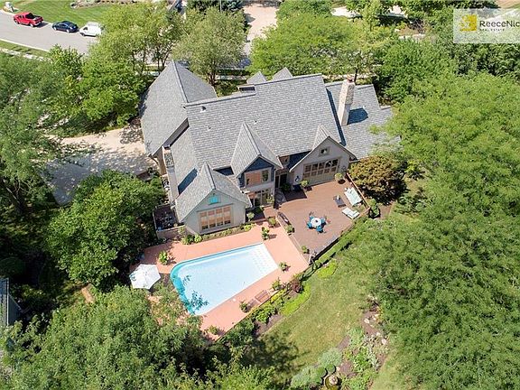 Perfect for entertaining or just relaxing your own private pool complete with gracious sized deck and limited steps from house to amenity.