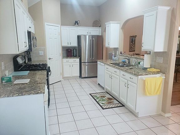 5th image of 312 Heritage Hills Dr