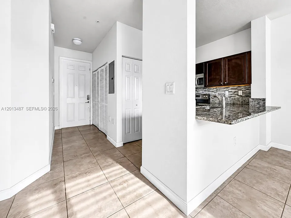 134 SE 28th Ter #20