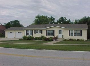 610 Thomas St, Callender, IA 50523