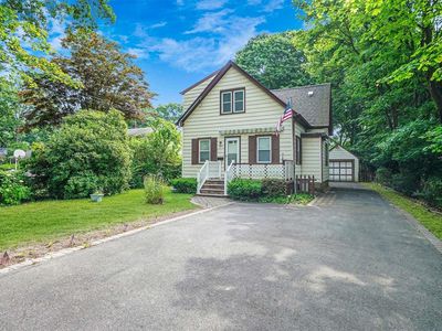 1193 Brookdale Avenue, Bay Shore, NY, 11706