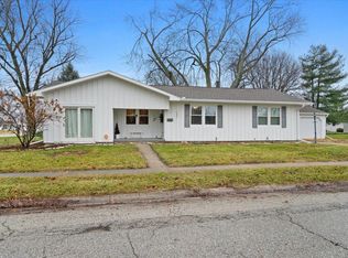 1008 McGregor St, Bloomington, IL