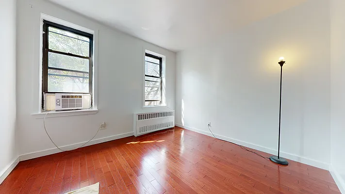 Rented by Bond New York | media 4