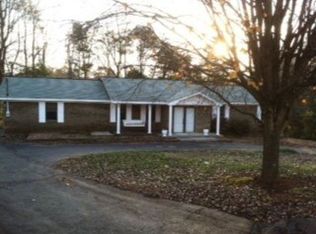 120 Chestnut Ln, Maryville, TN 37801