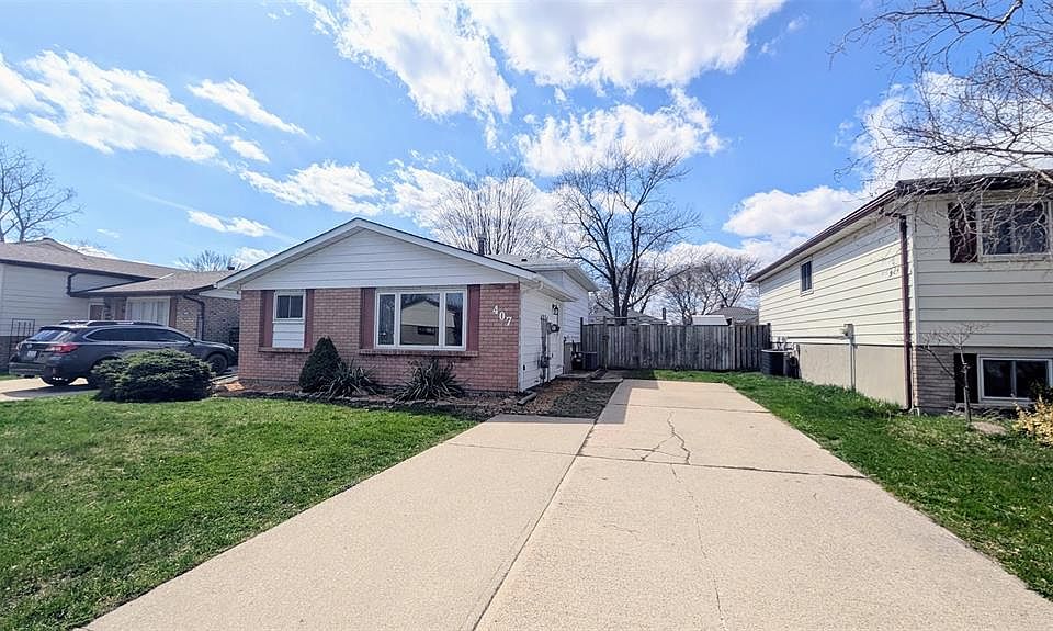 1st image of 407 Murphy Rd