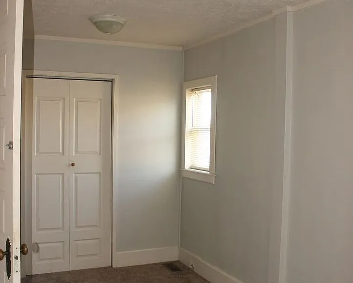 507 W Riverside Ave — Photo 4