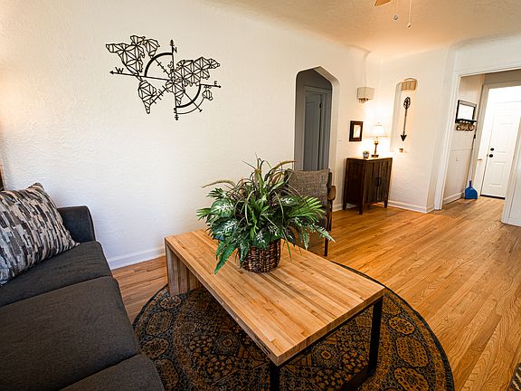 4th image of 4848 W 31st Ave