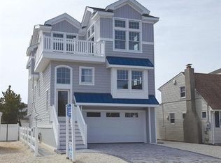 26 E 20th St, Brant Beach, NJ 08008