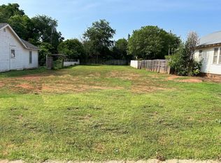 914 W 1st St #4, Elk City, OK 73644