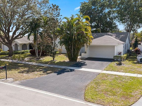 2nd image of 10618 180th Pl S